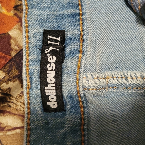 Dollhouse mini jean skirt - Picture 2 of 2